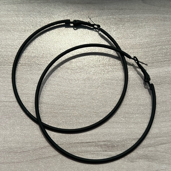 Matte Black Hoops - Picture 1 of 3